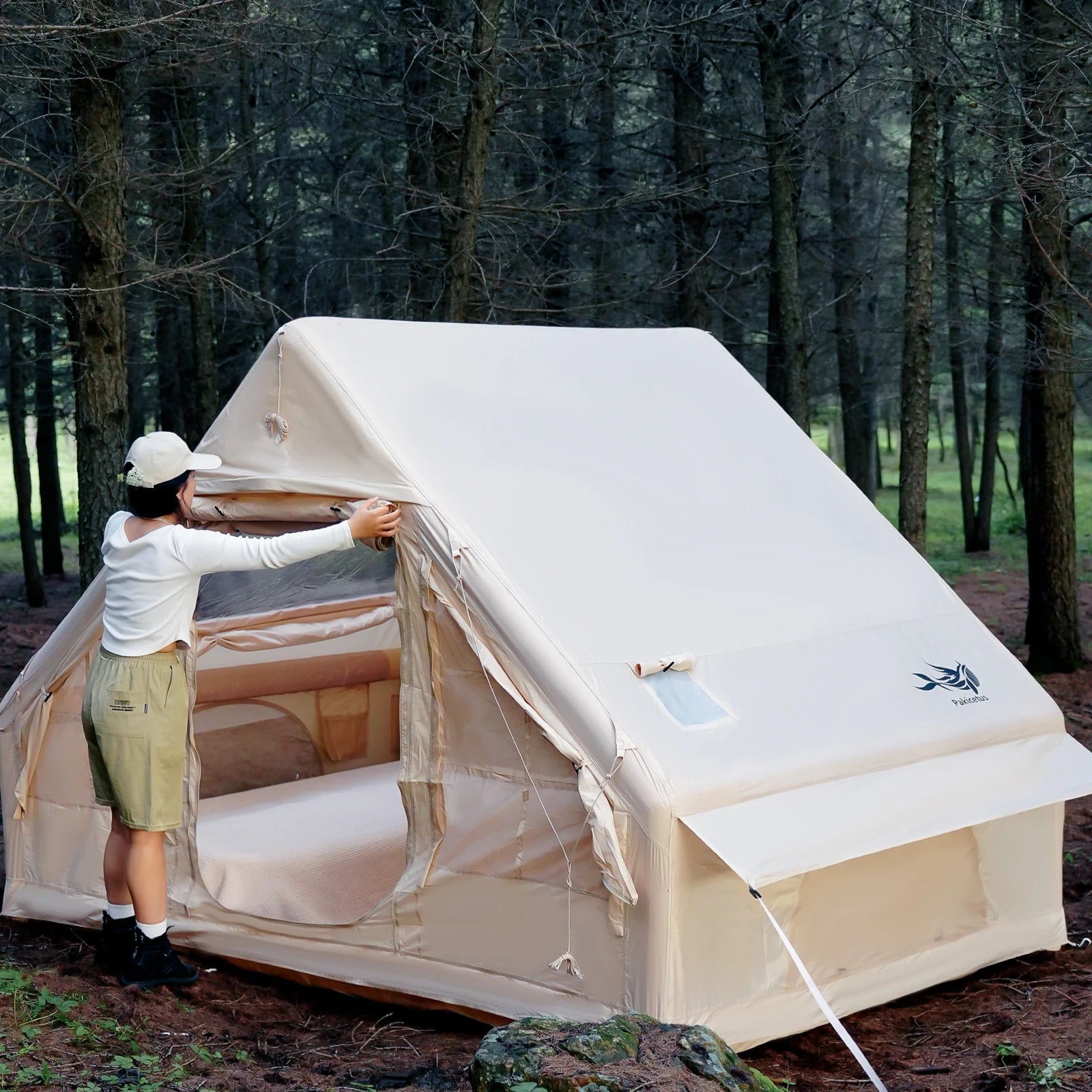 Inflatable Tent With Skylight, Quick Setup Blow Up Tents With Pump, 4-6 Peson