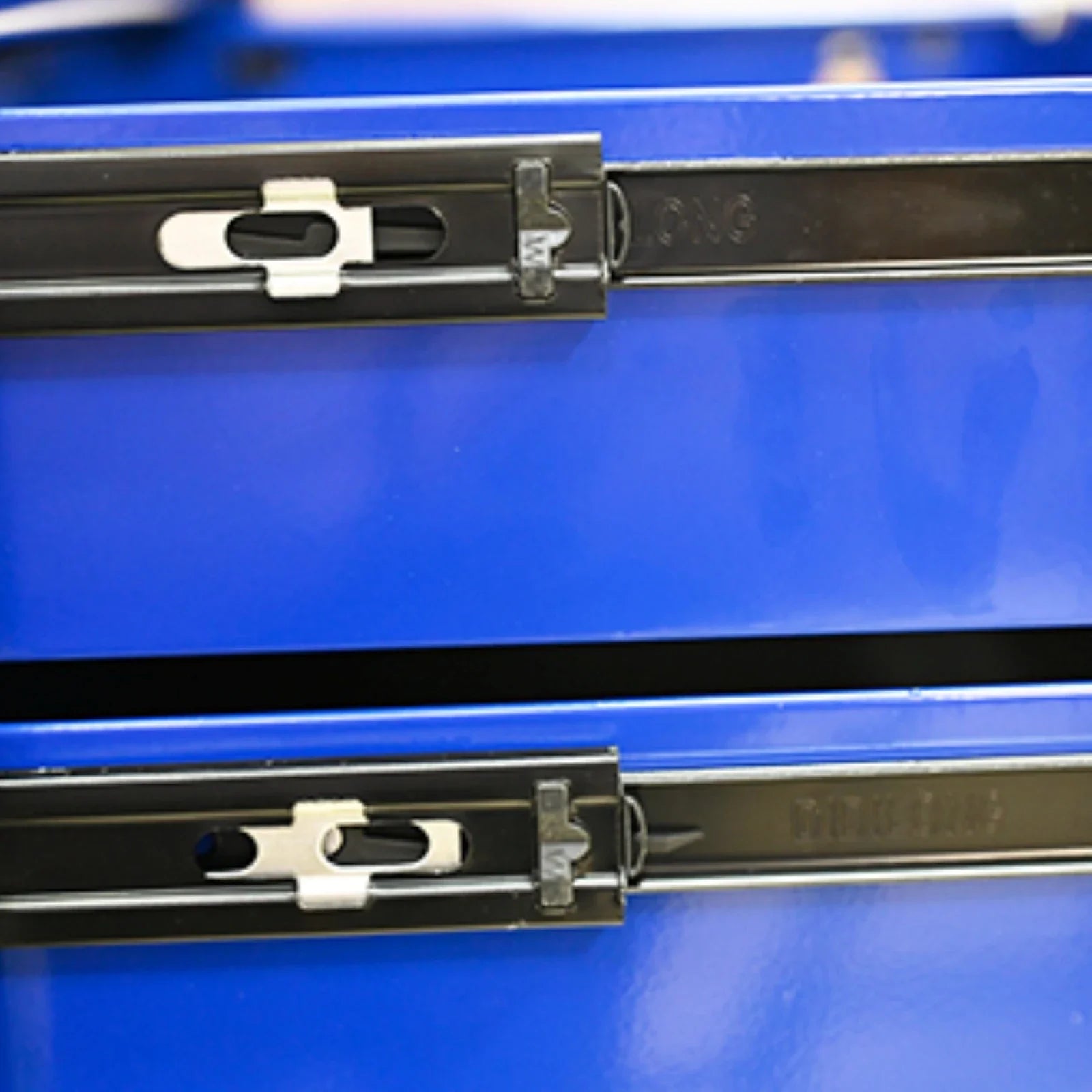 Cabinet, Box, 7 Drawer Rolling Tool Box with Key Lock