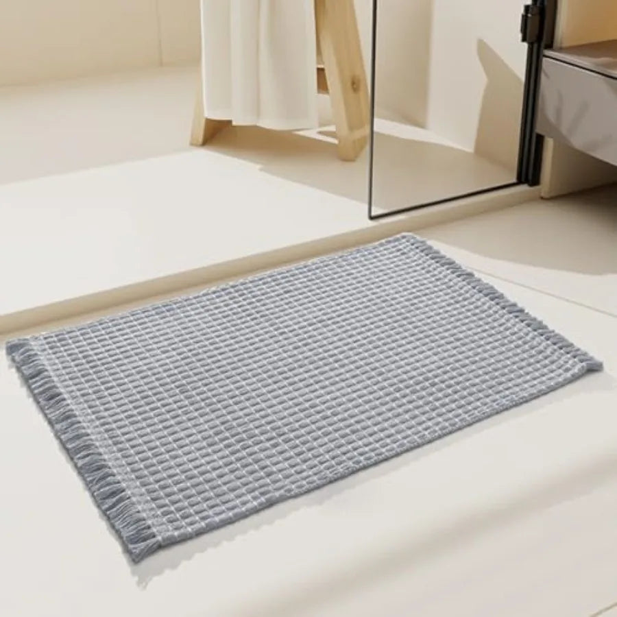 Bathroom Rugs with Tassels Soft Boho Rug Nonslip Bath Mat.