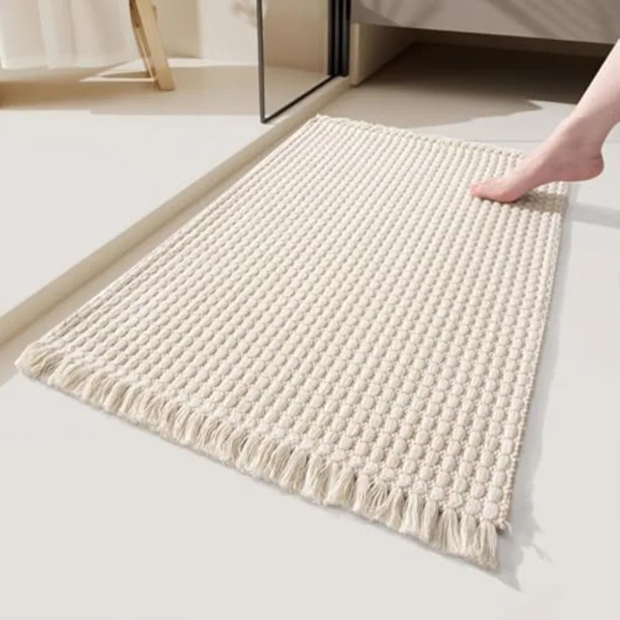 Bathroom Rugs with Tassels Soft Boho Rug Nonslip Bath Mat.